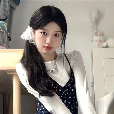 我的同桌是校花